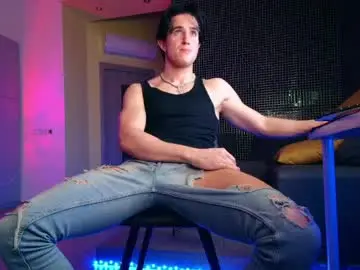 Chaturbate Nude Webcam of christianlevine_