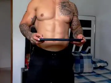 Chaturbate Sex Cam of noah_harris01