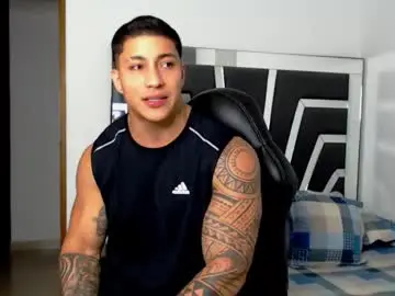 Chaturbate Live Porn of noah_harris01