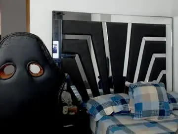 Chaturbate Free Porn Cam of noah_harris01