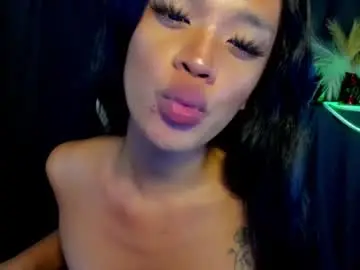 Chaturbate Live Porn of urmorenagoddess_xx