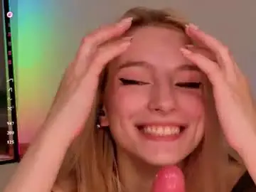 Chaturbate Watch Live Sex Cams of berrryjelly
