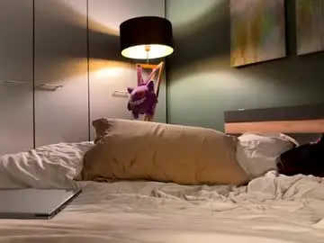 Chaturbate Best live sex cam show of eric_carrotman