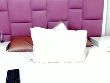 Chaturbate Live Porn of honeymoon_sariel