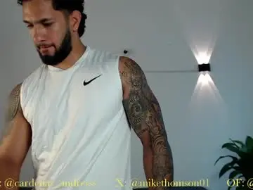 Chaturbate Best live sex cam show of mikethomson01