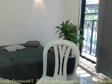 Chaturbate Sex Cam of mikethomson01