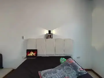 Chaturbate Free Porn Cam of mikethomson01