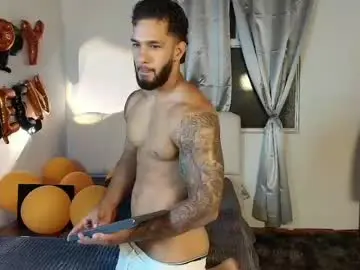 Chaturbate Live Sex Cam of mikethomson01
