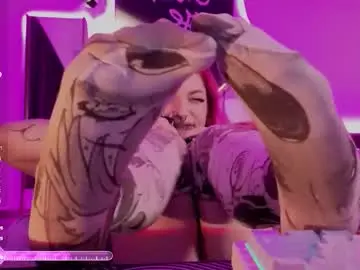 Chaturbate Watch Live Sex Cams of bratziedarsie