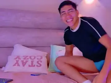 Chaturbate Watch Live Sex Cams of tommy_blue_