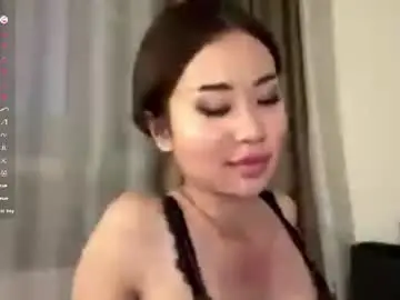 Chaturbate Free Live Porn of clemenciakempa