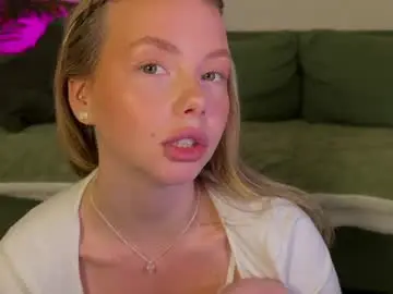 Chaturbate Best live sex cam show of elli_harmon