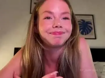 Chaturbate Watch Live Sex Cams of elli_harmon