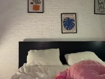 Chaturbate Sex Chat of elli_harmon
