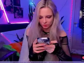 Chaturbate Live Sex Cam of frida_fortune