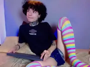 Chaturbate Nude Webcam of juneblake_