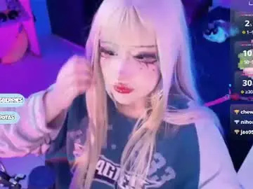 Chaturbate Live Sex Cam of tokydolly