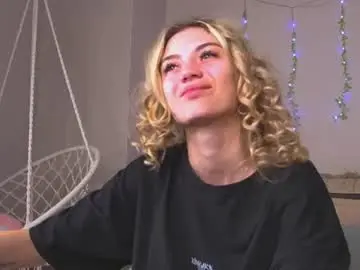 Chaturbate Best live sex cam show of cherry_pr1ce