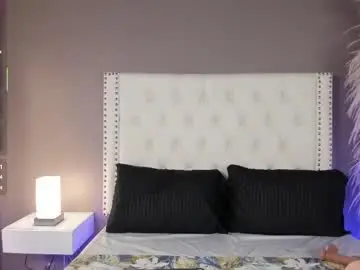 Chaturbate Adult Webcam of julia_martinezz_