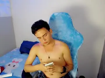 Chaturbate Sex Cam of mathiass_twinkk_