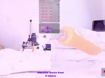 Chaturbate Watch Live Sex Cams of revy_black69