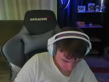 Chaturbate Best live sex cam show of aron_neall