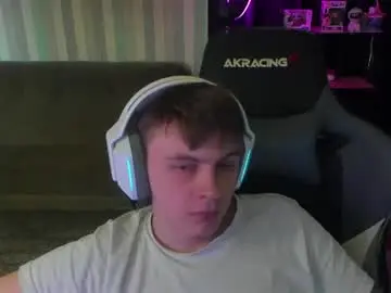 Chaturbate Nude Webcam of aron_neall