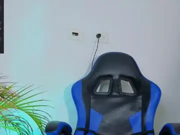 Chaturbate Live Sex Cam of edwardross_