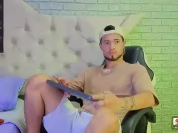 Chaturbate Watch Live Sex Cams of edwardross_