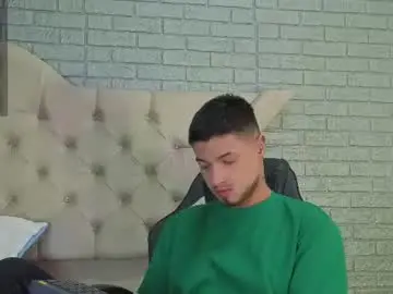 Chaturbate Free Porn Cam of edwardross_