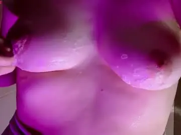 Chaturbate Live Sex Cam of maxineheart