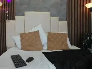 Chaturbate Free Porn Cam of catiusca_reyes_03