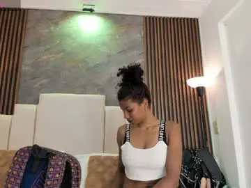 Chaturbate Watch Live Sex Cams of catiusca_reyes_03