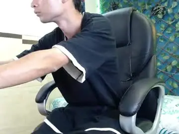 Chaturbate Best live sex cam show of lucasssmith11