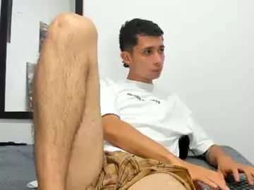 Chaturbate Best live sex cam show of lucasssmith11