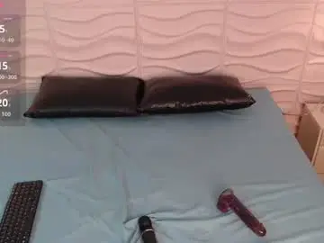 Chaturbate Live Sex Cam of evajhuls
