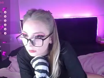 Chaturbate Best live sex cam show of shysweetrish