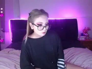 Chaturbate Watch Live Sex Cams of shysweetrish