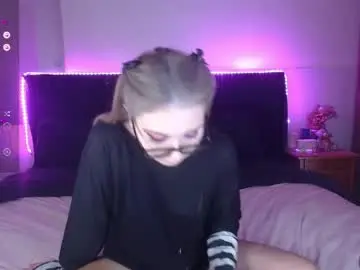 Chaturbate Adult Webcams of shysweetrish