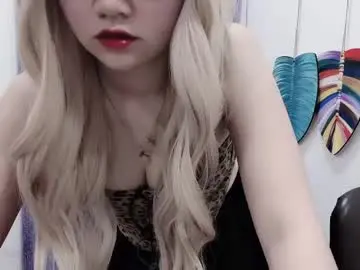 Chaturbate Live Sex Cam of hellokitty_sexy