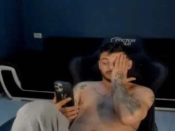 Chaturbate Best live sex cam show of jonnyporn1