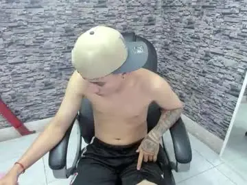 Chaturbate Free Porn Cam of wesley_boy_