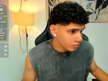 Chaturbate Watch Live Sex Cams of justin_payn14