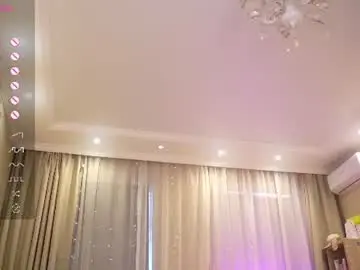 Chaturbate Sex Cam of queenelia