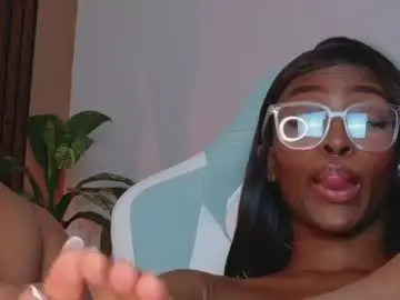 Chaturbate Free Porn Cam of ahvi_ebony