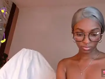 Chaturbate Sex Chat of ahvi_ebony