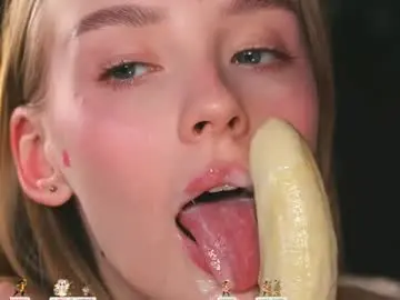 Chaturbate Live Sex Cam of lissa_meooow