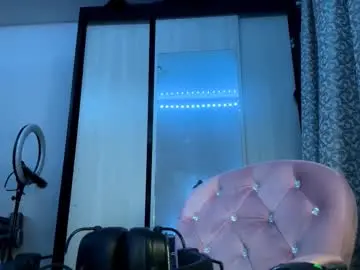 Chaturbate Adult Webcams of constancefeusier