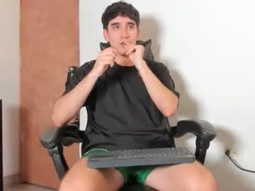 Chaturbate Adult Webcam of leo_jones389