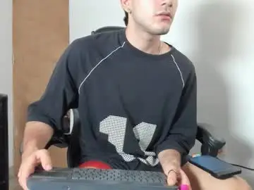 Chaturbate Sex Chat of leo_jones389